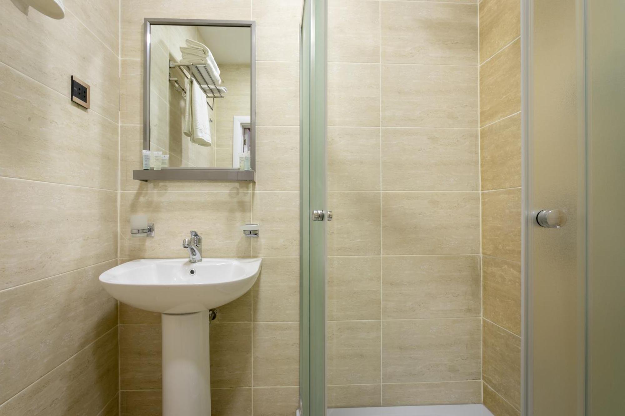 Garden Inn Nizami Hotel Baku Eksteriør bilde